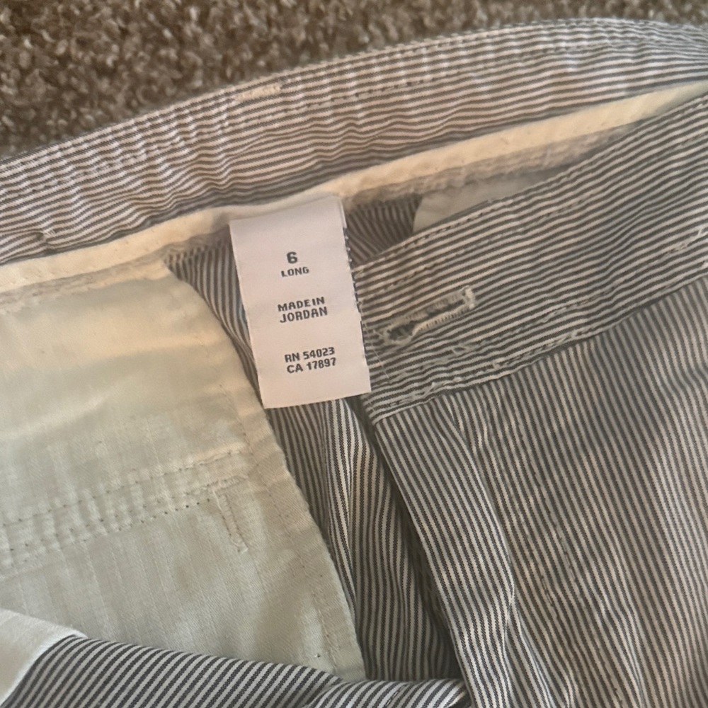 GAP Soft Gray Flare Pants - Picture 2 of 6